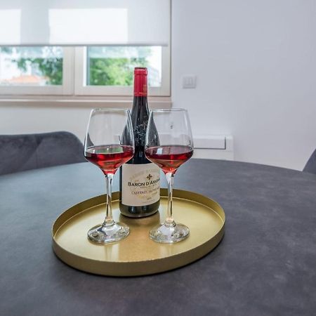 ザダルExclusive Apartman Anamarinoアパートメント エクステリア 写真