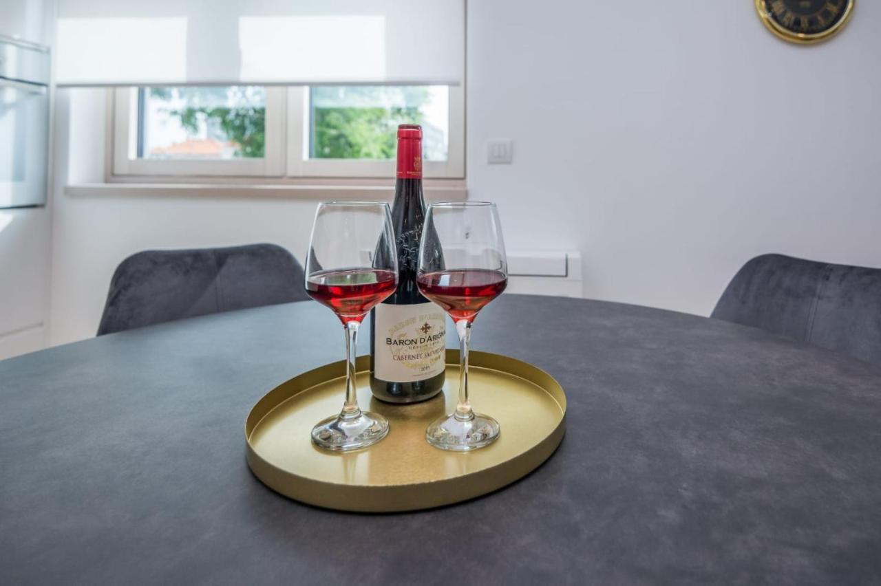 ザダルExclusive Apartman Anamarinoアパートメント エクステリア 写真
